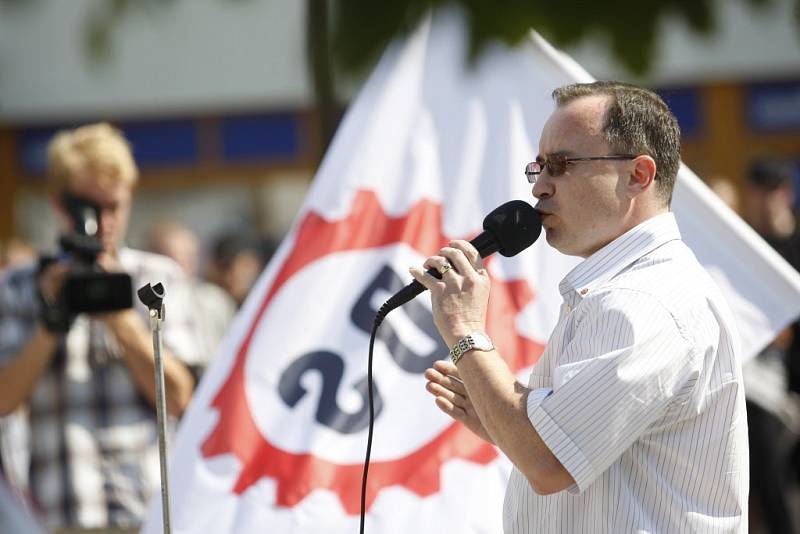 Přes dvě stovky nacionálních radikálů se sešlo v sobotu ve Svitavách. Tomáš Vandas, mluvčí Dělnické strany.