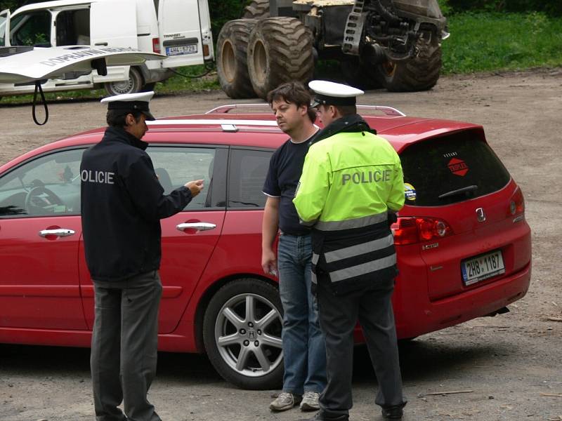 Utajená policejní kontrola u Březové nad Svitavou.