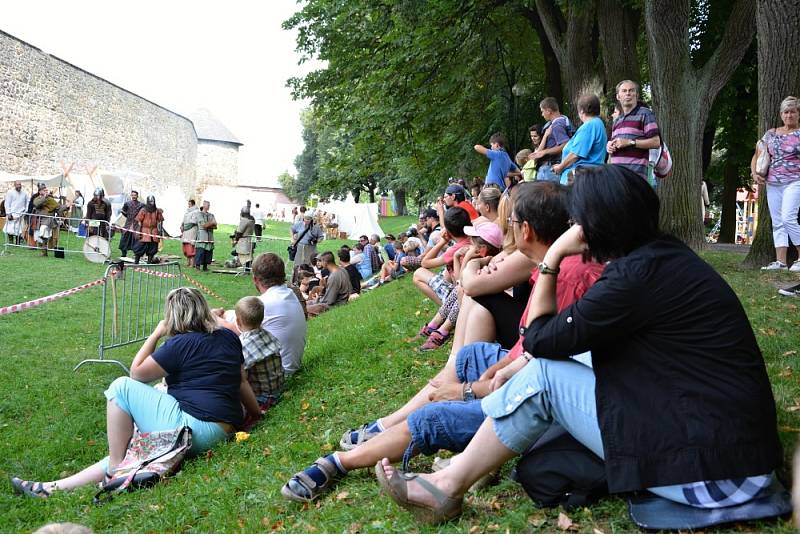 Druhý ročník historického festivalu Bitva na políčkách.