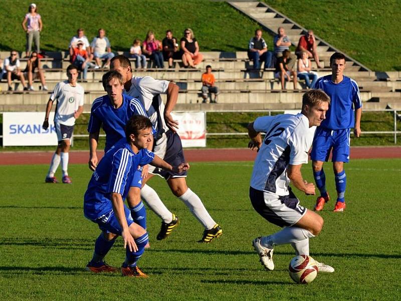 Zlepšenou formu Svitav, kterou prokazují v posledních kolech, těžce odnesli ve víkendovém derby hráči Litomyšle.   