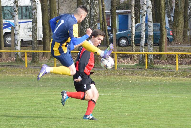 V derby béček Poličky a Svitav nepadl gól ze hry, jen z penalty.