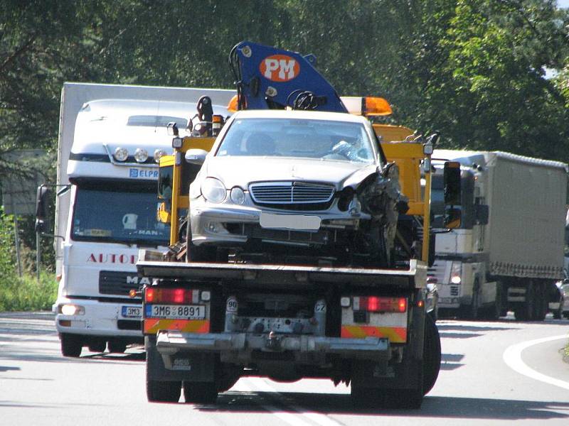 Nehoda na I/35 si vyžádala těžké zranění mladého řidiče.