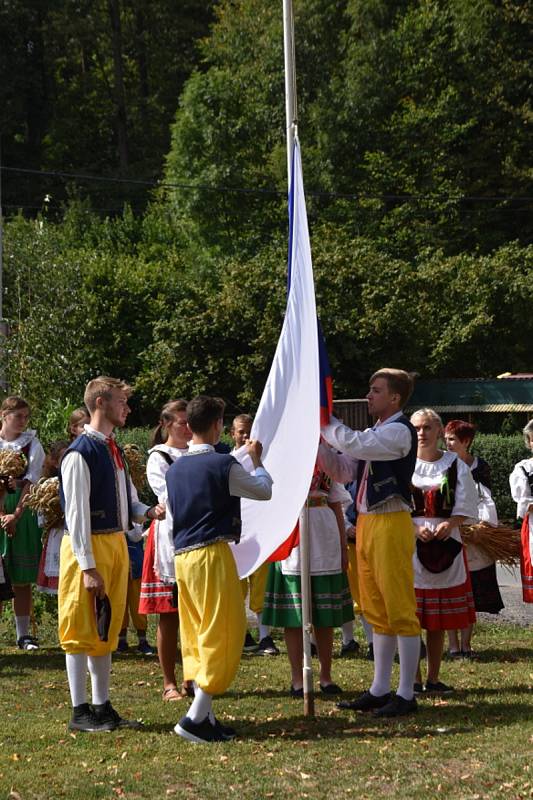 TRSTĚNICE slavila o víkendu dožínky.