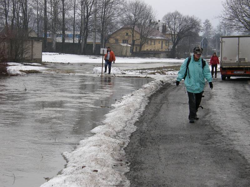 Stoupající hladina vody v Poličce.