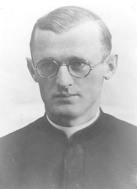 Miloš Cvrkal objevil příběh kněze Engelmara Unzeitiga, který zemřel v Dachau.
