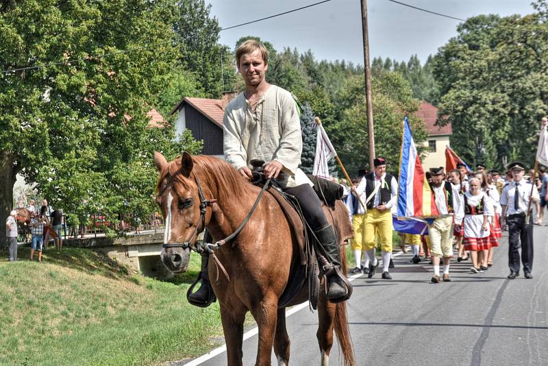 TRSTĚNICE slavila o víkendu dožínky.