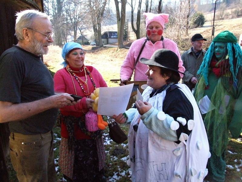 Masopustní tradice v obci Pohledy.