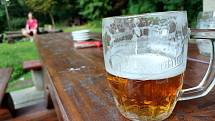 Močidlo je pivní studánka v Lubné na Poličsku. Pivo se tu platí přes QR kód.