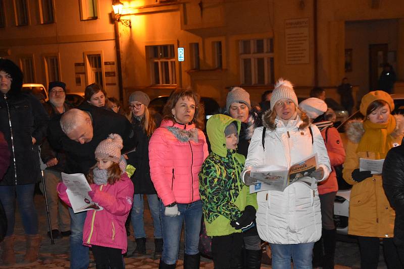 V Litomyšli se koledy s Deníkem zpívaly poprvé.