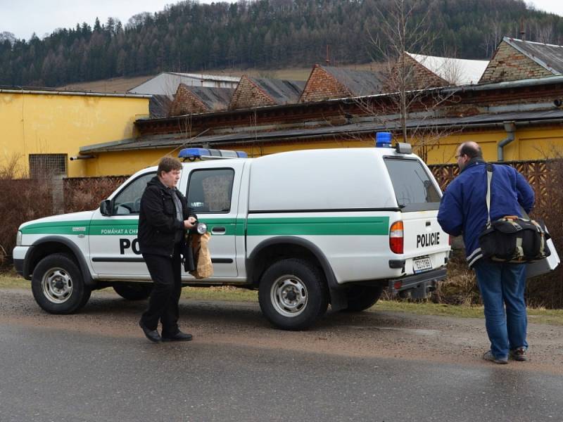 Děti si v pondělí nemohly hrát ve své oblíbené Mateřské škole U dvou sluníček. Do jejich školky se totiž vloupal zloděj.