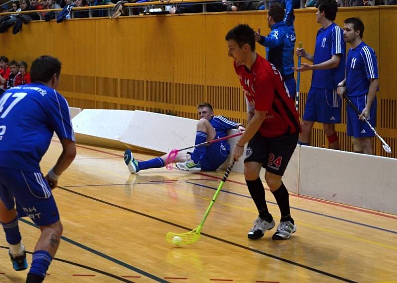 BEZ ŠANCE byli florbalisté Litomyšle v okresním derby se Svitavami. 