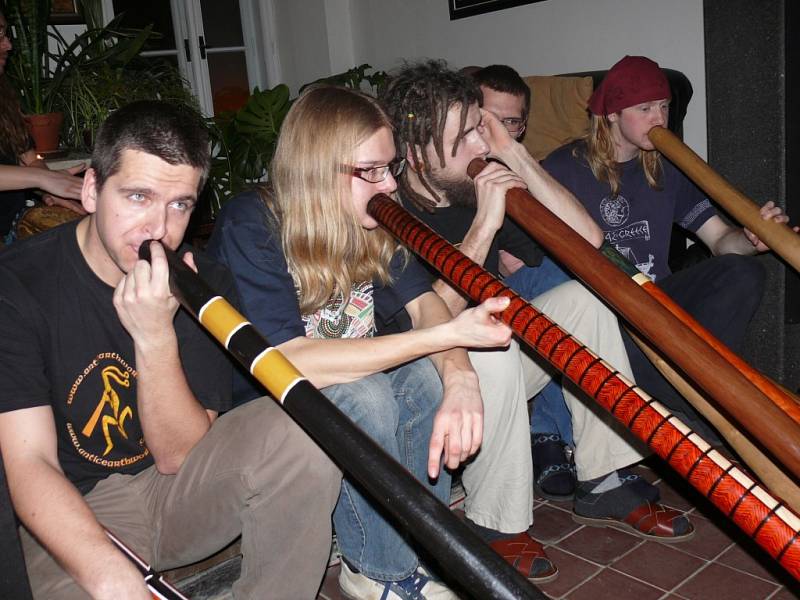 HRA NA DIDGERIDOO se uskutečnila v sobotu v Nadaci Josefa Plívy.