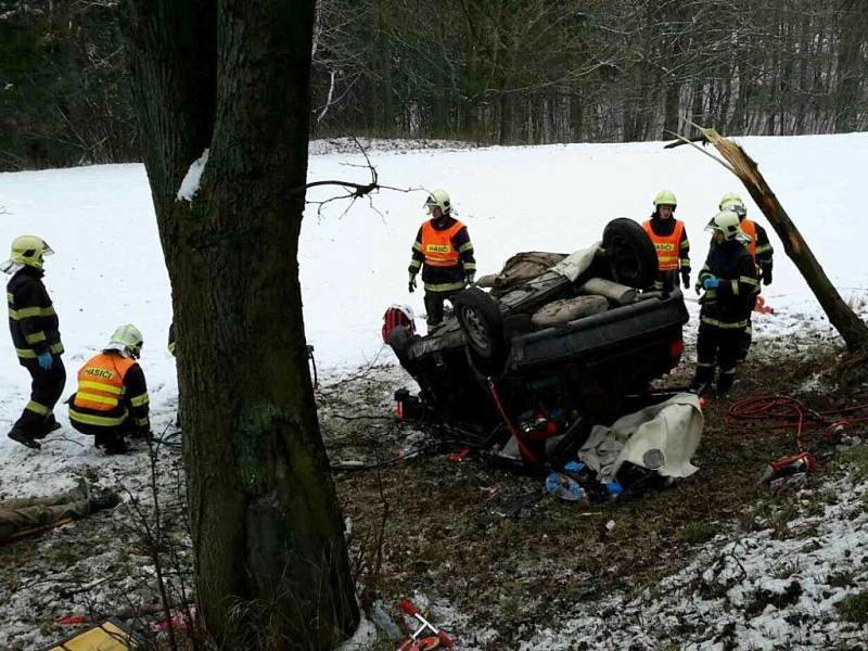 Tragická havárie osobního automobilu v Březové nad Svitavou.