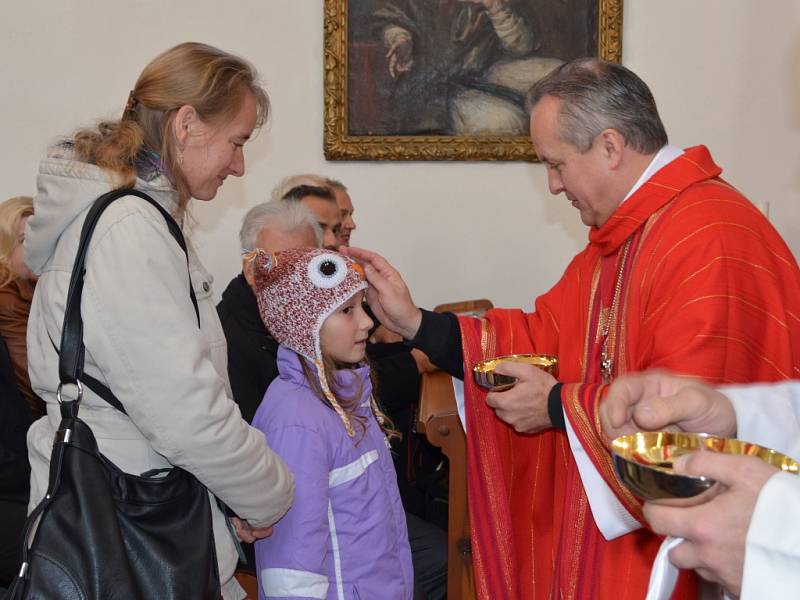 Památník obětem padlým ve Velké válce odhalili 28. října ve Svojanově. Posvětil jej královéhradecký biskup Jan Vokál, který také celebroval mši svatou.  