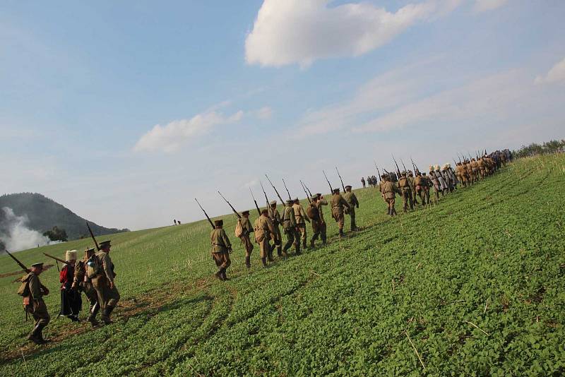 Historická bitva v Mladějově na Moravě připomněla období první světové války. Na bitevním poli se utkali vojáci ruské a rakouské armády.