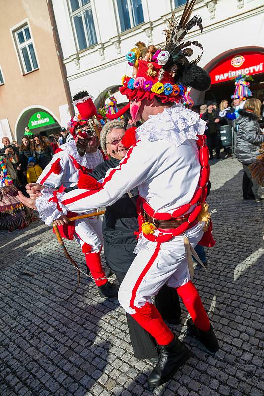 Maškary z Vortové bavily v sobotu lidé ve Svitavách na tradičním masopustu.