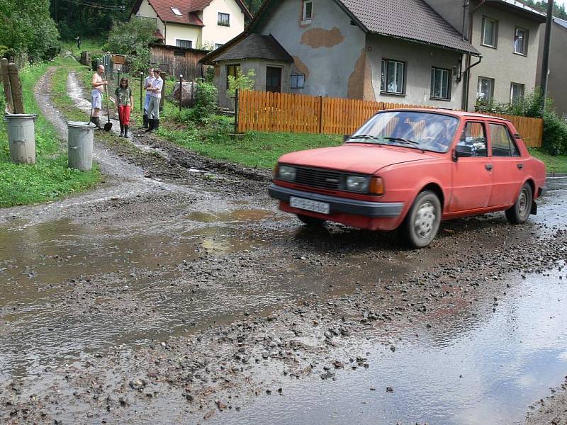 Následky silného deště v Borošově.