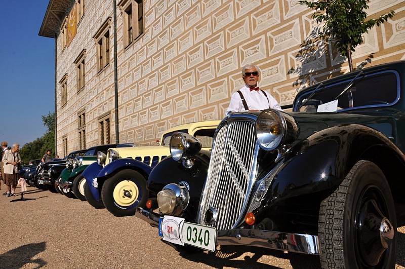 V Litomyšli si dali sraz milovníci historických automobilů.