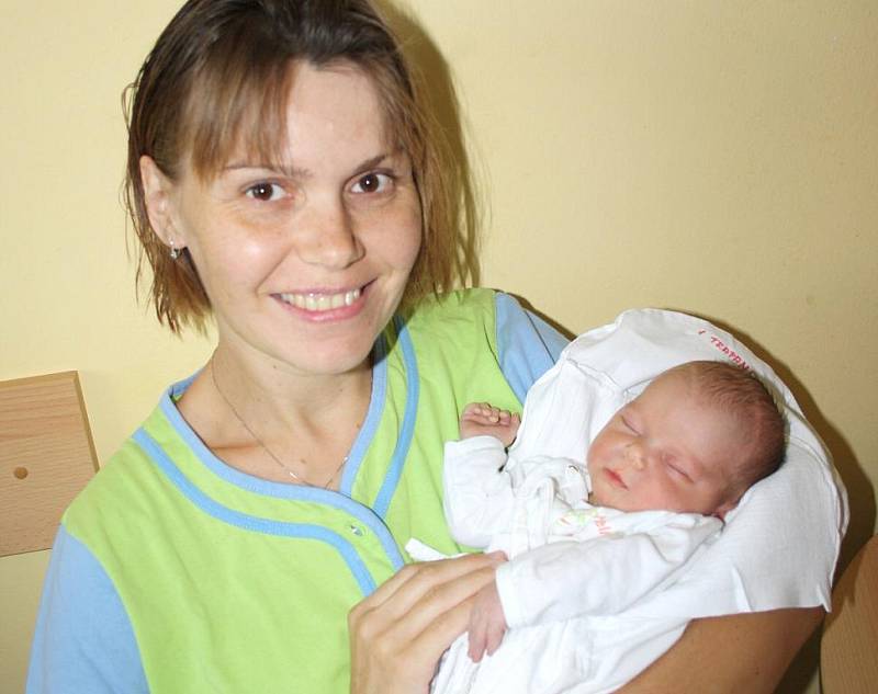 ZOIA TRAPANI. Do Dunajské Lužné na Slovensku si  rodiče Veronika a Giovanni odvezou ke dvouleté Auroře druhou dcerku. Zoia se narodila ve Svitavách 4. října v 7.35 hodin. Vážila 2,85 kilogramu a měřila 48 centimetrů. 