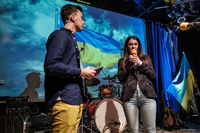 Koncert pro Ukrajinu v Litomyšl vynesl desítky tisíc korun.