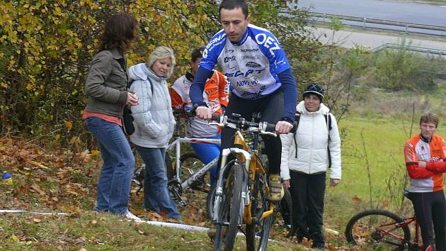 Desátým a posledním zastavením cyklistického seriálu Cykloman 2009 byl závod do strmého vrchu, který představovala trať o délce 200 metrů s převýšením 48 metrů.