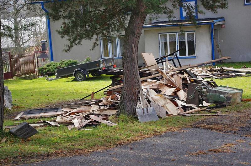 V Borové shořekla truhlárna, škoda přesáhla milion korun.