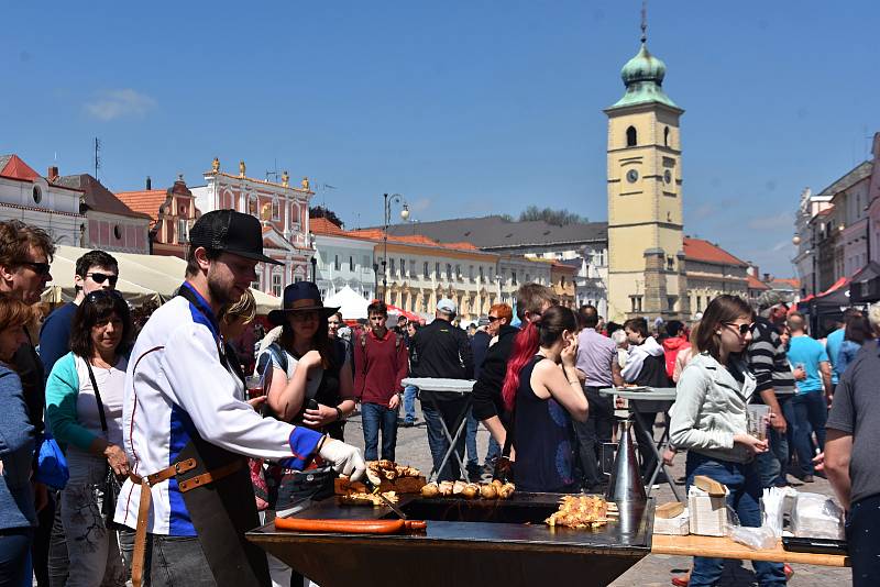 Gastrofestival v Litomyšli přilákal tisíce lidí nejen na českou klasiku, ale i na brouky a žabí stehýnka.