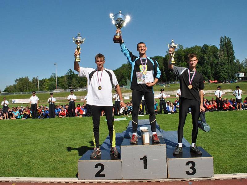 V neděli 11. července vyvrcholilo mistrovství České republiky mládeže v požárním sportu. 