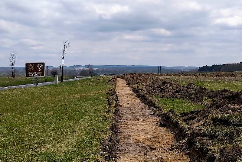Na budoucím úseku dálnice D35 Janov - Opatovec probíhá v současné době záchranný archeologický výzkum.