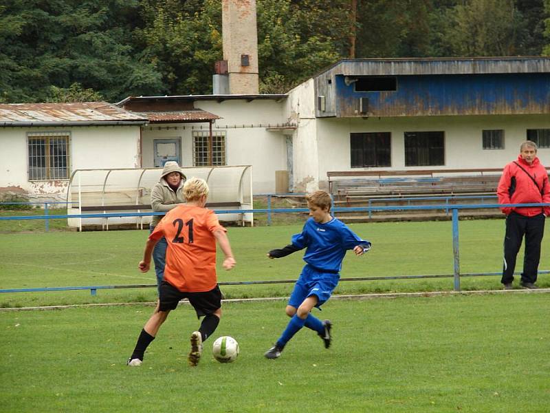 Z ligového utkání mladších žáků U12 mezi FK Kolín a TJ Svitavy.