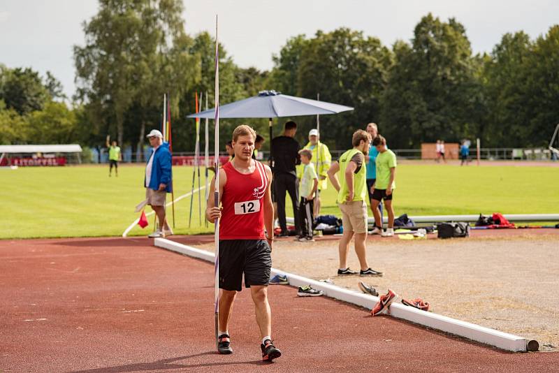 Organizátoři z Litomyšle přilákali na svoji tradiční letní akci početně i výkonnostně silné startovní pole. Na dráze i v sektorech se během atletického odpoledne zrodily některé výkony, jaké v Litomyšli dlouho nebyly k vidění.