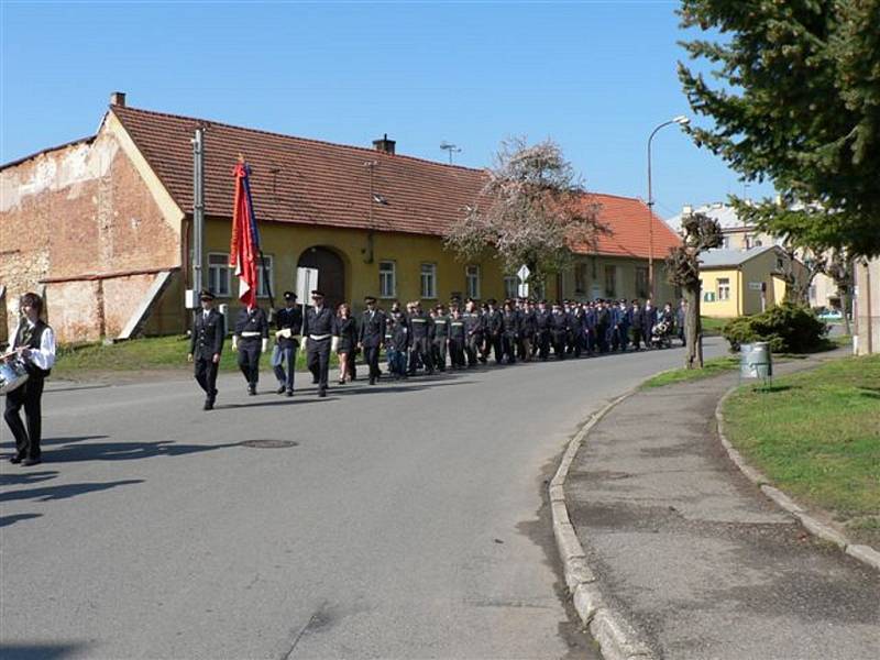 Jevíčští hasiči oslavili svátek svatého Floriána.