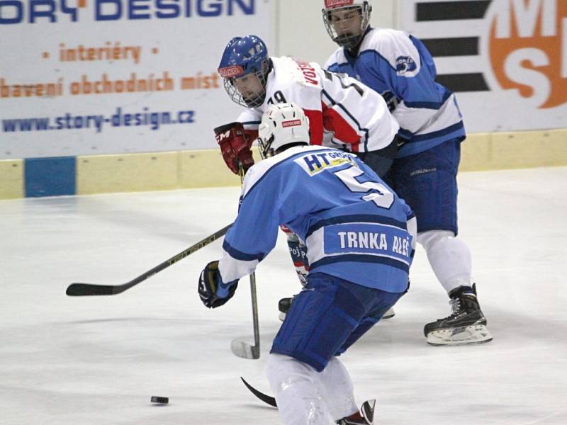 Dorostenecká extraliga v Litomyšli. Pardubice vs. Brno.