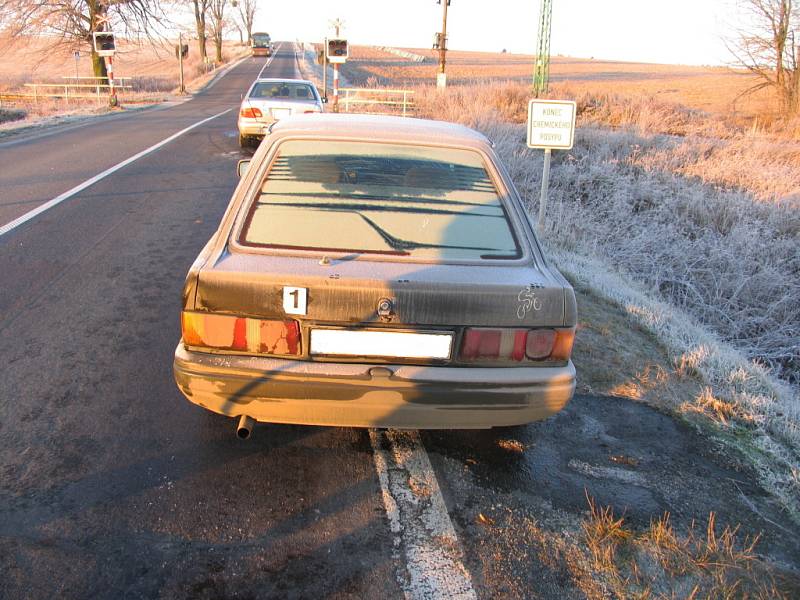 Na hlavním tahu ze Svitav do Poličky se v úterý nedaleko obce Vendolí srazila dvě osobní auta