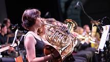 Velké finále s Police Symphony Orchestra završilo 64. ročník festivalu Smetanova Litomyšl. Překvapením večera byla francouzská zpěvačka Zaz.