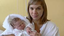 AMÁLIE HOLÍKOVÁ.  Prvorozená dcerka manželů Michaely a Aleše  se narodila v porodnici ve Svitavách 4. července v 11.55 hodin. Amálka při narození vážila 3,55 kilogramu a měřila padesát centimetrů. Šťastní rodiče si holčičku odvezli do Březové nad Svitavou