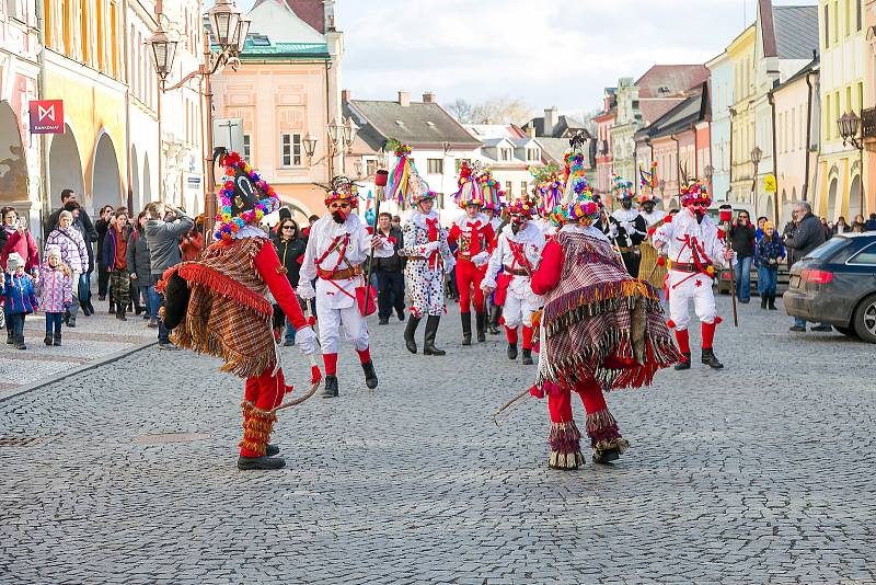 Maškary z Vortové bavily v sobotu lidé ve Svitavách na tradičním masopustu.