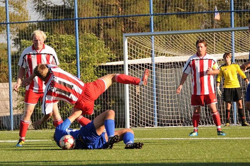 Bojovné derby ve Svitavách vyhrál šťastnější tým. Domácí dali zlomový gól čtvrt hodiny před koncem. 