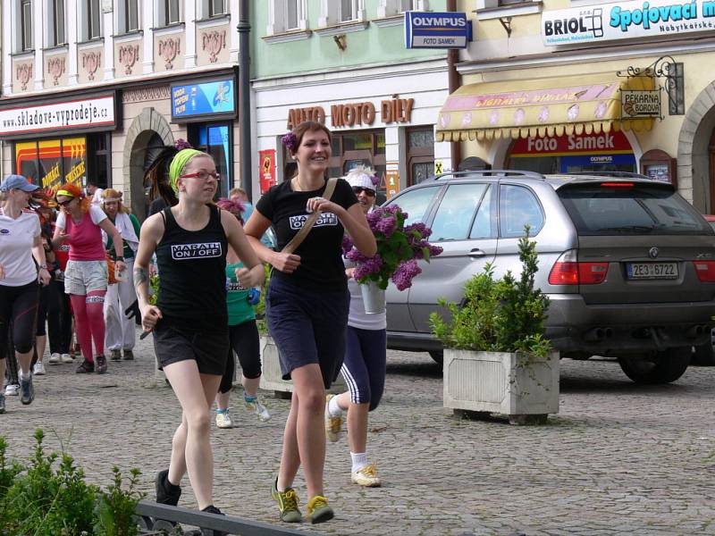 Tradiční běh Marathon/off v Litomyšli.