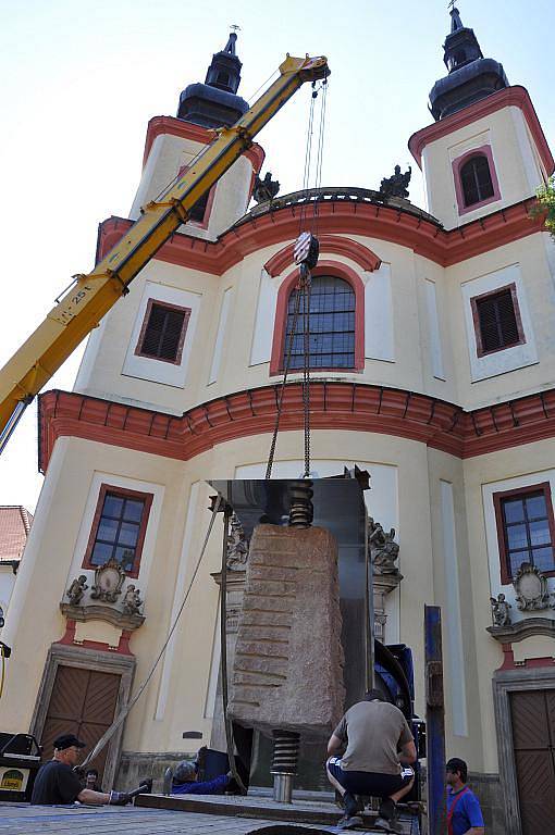 Tunové sochy navždy zmizely z Litomyšle.