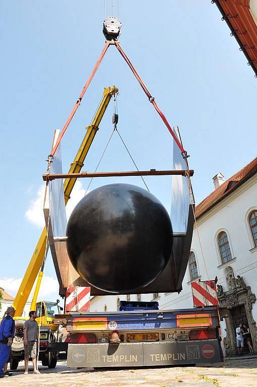 Tunové sochy navždy zmizely z Litomyšle.