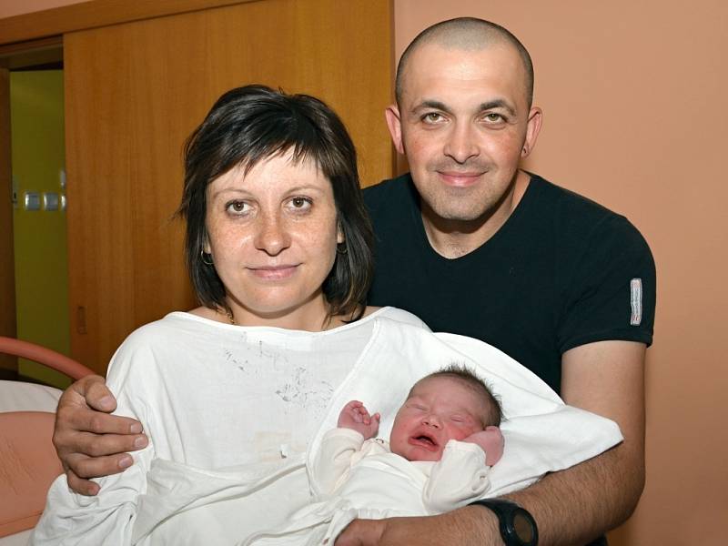 MONIKA VASIL' BARANOVÁ. Narodila se 9. června Monice Rozsypalové a Martinu Baranovi ze Svitav. Měřila 49 centimetrů a vážila 3,35 kilogramu.