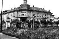 Budova okresního úřadu v Moravské Třebové postavená ve 20. letech 20. století. V 60. letech byla rekonstruována pro potřeby nemocnice.