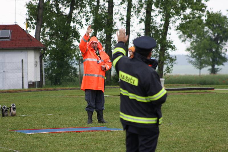 Krajské  kolo soutěže mladých hasičů se konalo  v sobotu ve sportovním areálu ve Vítějevsi. 