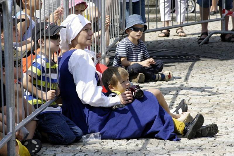 Obecenstvo bavil nejen páteční večerní program, ale lidé si pořádně užili také dobové sobotní dopoledne a odpoledne.