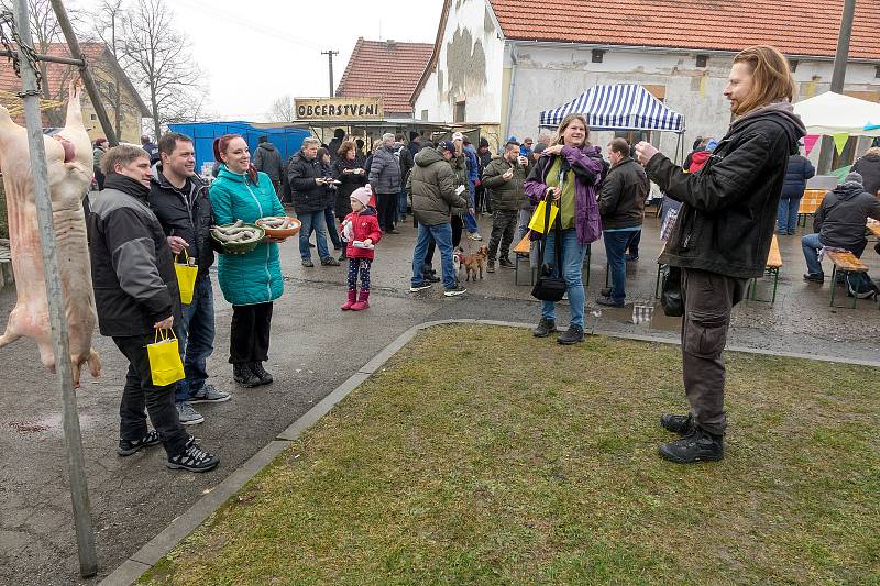 Za tři minuty pozřel Jaroslav Němec 1,2 kilogramu jitrnic.