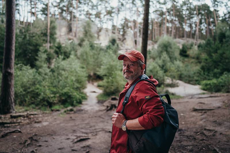 Aleš Háma projel Pardubický kraj a natočil v regionu svůj pořád V karavanu po Česku. Foto: Pavel Šíma (Česká televize)