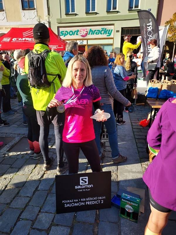 Barbora Chumlenová z AC Mladá Boleslav vyhrála ženskou kategorii Třeboňského maratonu