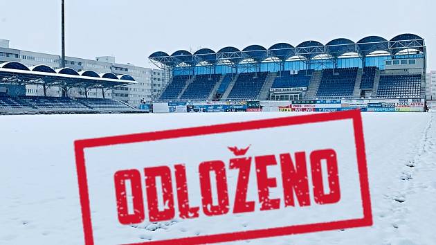 Boleslavský Městský stadion se v sobotu 2. prosince ocitl pod sněhem