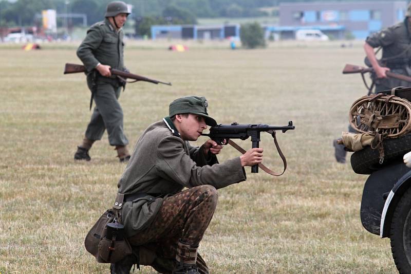 11. Dobový letecký den v Mladé Boleslavi.